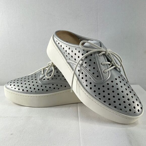 Anne Klein Tricia Slip-On Sneaker Silver size 9.5 M - Picture 1 of 9